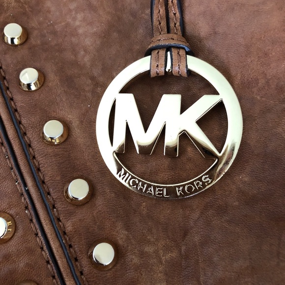 Michael Kors Uptown Astor Large Leather Studded Shoulder Bag - Tan - Picture 4 of 15